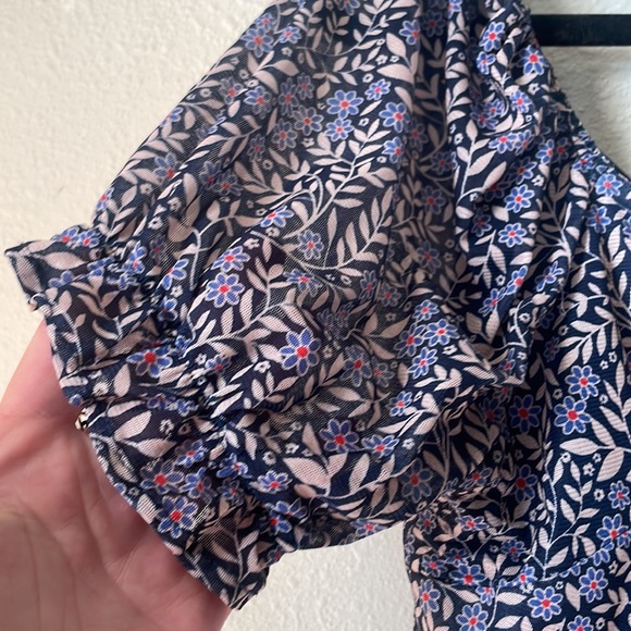 Mi Ami cropped sheer floral printed blouse with sheer sleeves - Picture 3 of 6